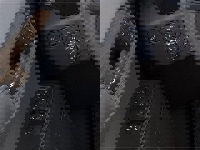 New 2026 GMC Sierra 1500 SLT w/ SLT Convenience Package image 22