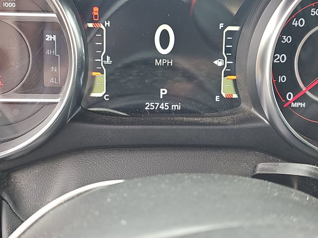 Used 2022 Jeep Gladiator Rubicon w/ Cold Weather Group image 2