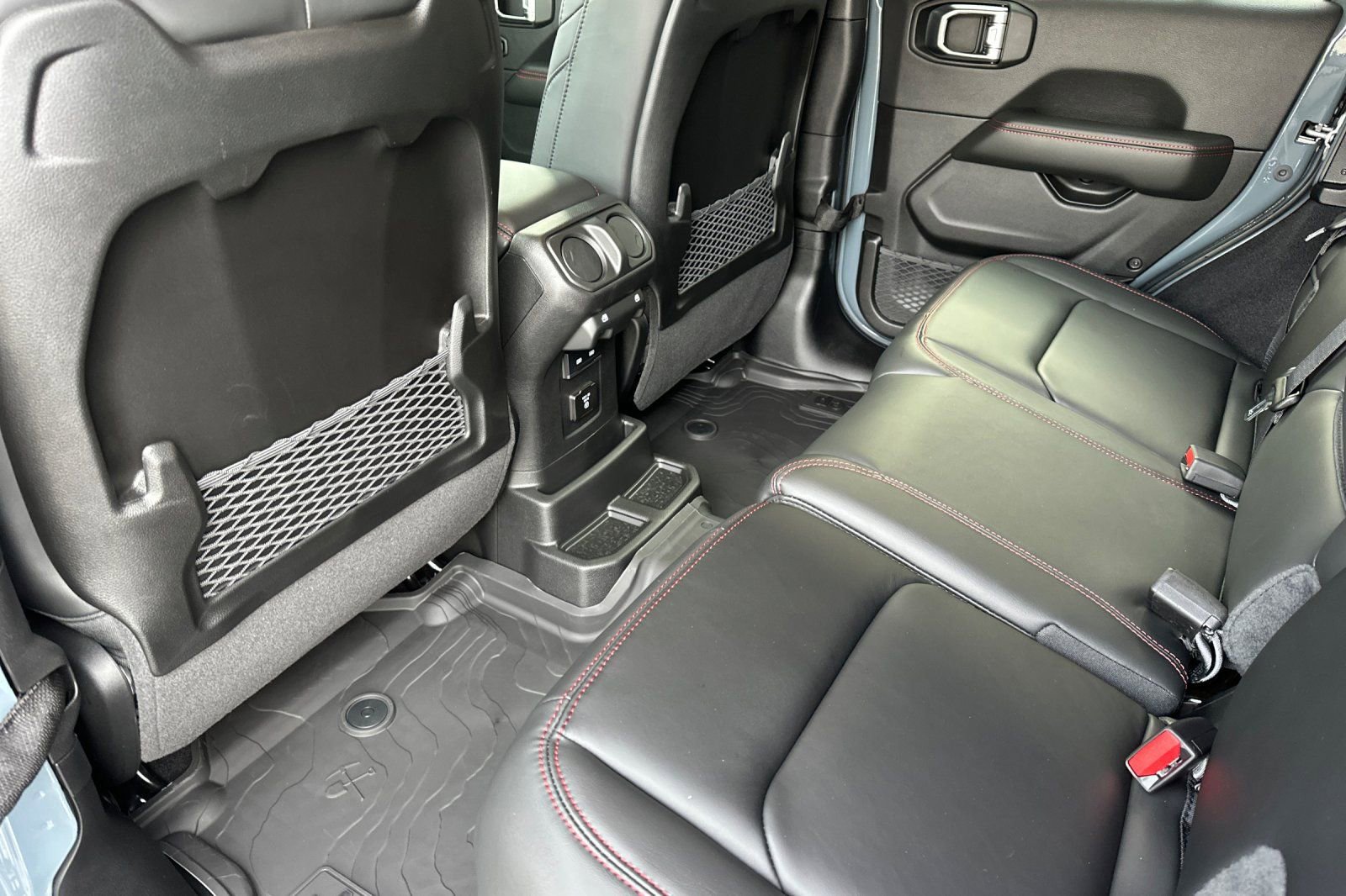 New 2026 Jeep Wrangler Unlimited Rubicon image 11