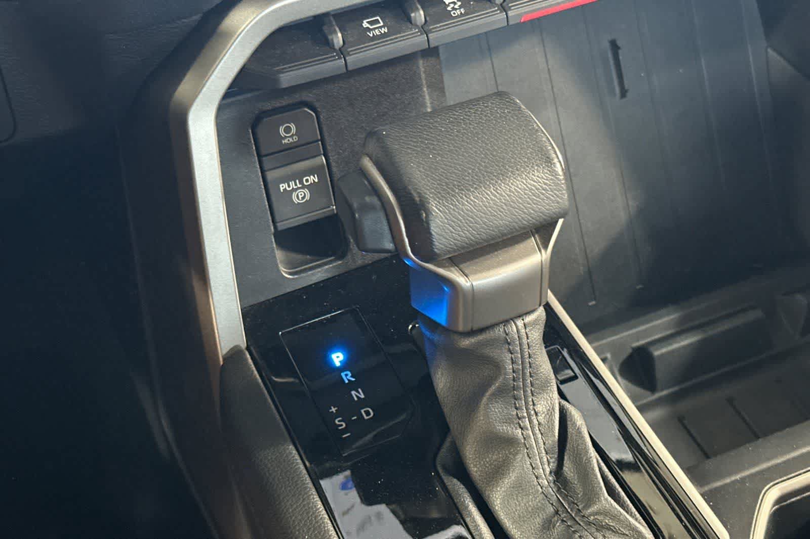Used 2024 Toyota Tundra Limited AWD/4WD image 22