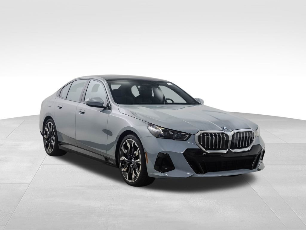 New 2026 BMW 550e xDrive image 8