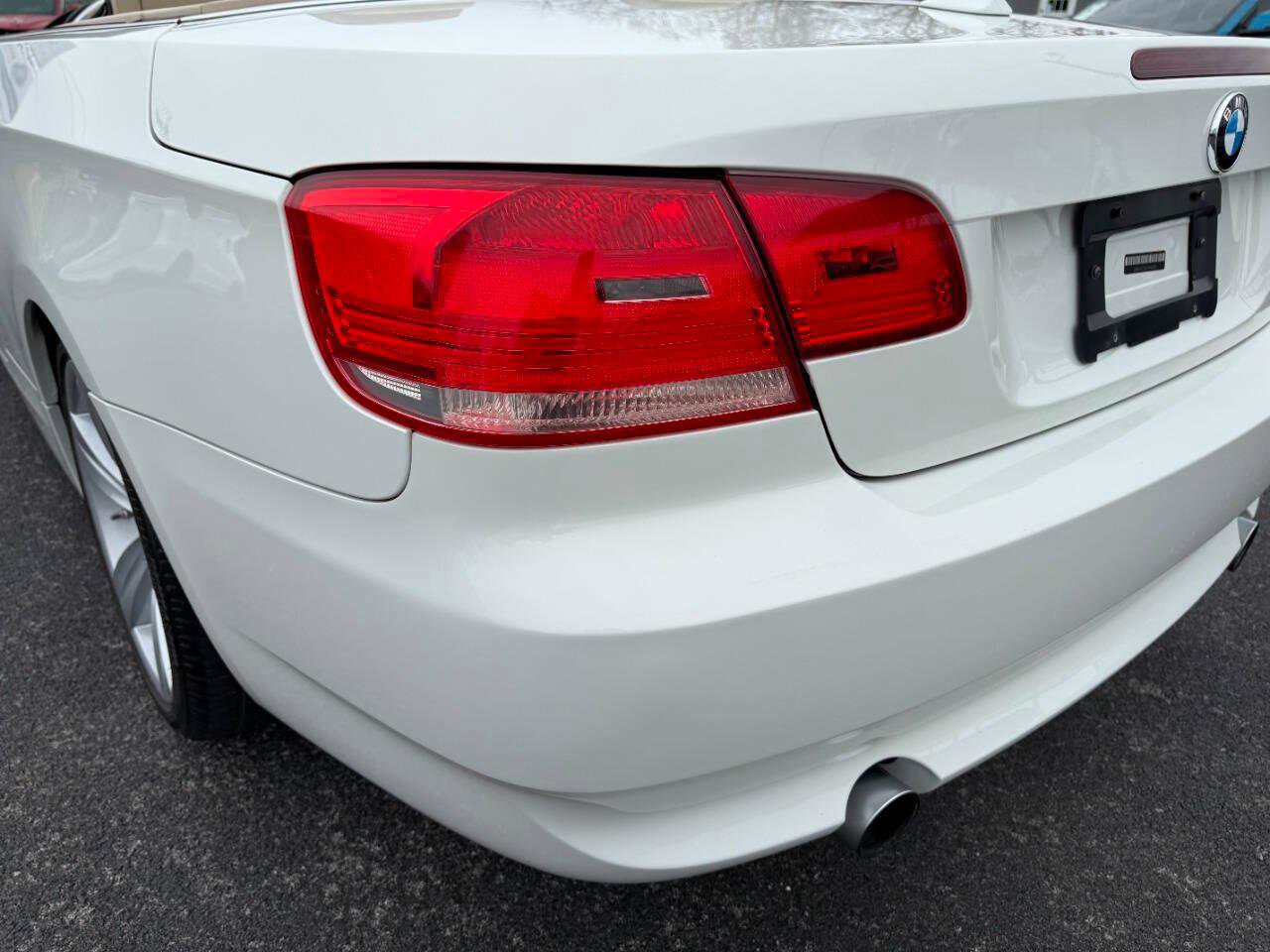 Used 2007 BMW 335i Convertible RWD image 11