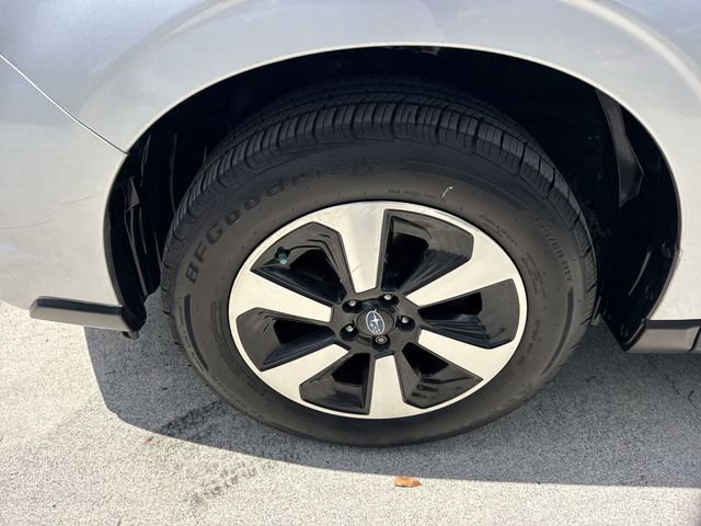 Used 2017 Subaru Forester 2.5i w/ Alloy Wheel Package AWD/4WD image 10
