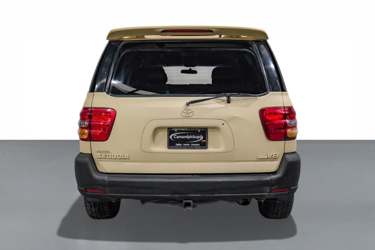 Used 2004 Toyota Sequoia SR5 image 7