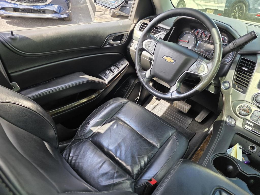 Used 2020 Chevrolet Tahoe LT w/ Luxury Package image 28