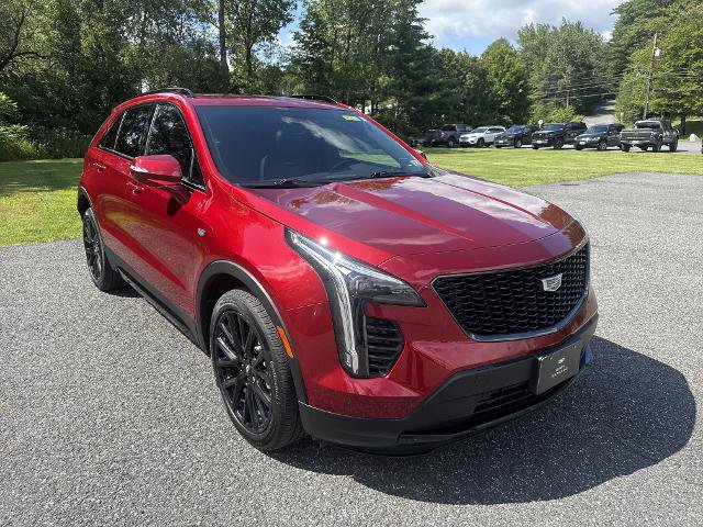 Certified 2023 Cadillac XT4 Sport w/ LPO, ONYX Package AWD/4WD image 3