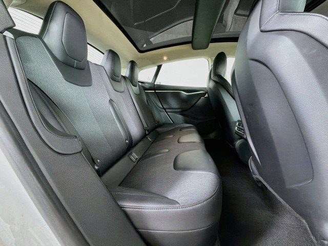 Used 2014 Tesla Model S 85 RWD image 23