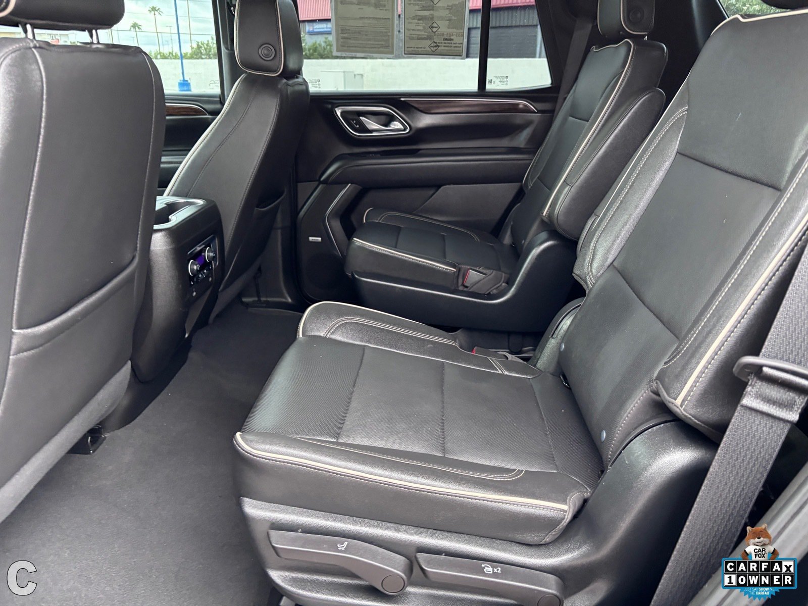 Used 2023 Chevrolet Tahoe Premier AWD/4WD image 13