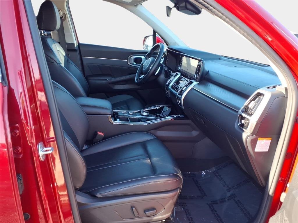 Used 2022 Kia Sorento SX w/ Panoramic Sunroof Package image 15