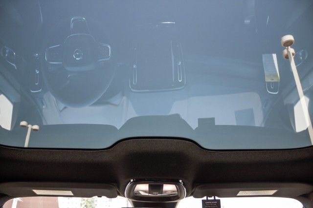 Used 2024 Volvo C40 P8 Recharge Plus w/ Climate Package image 16