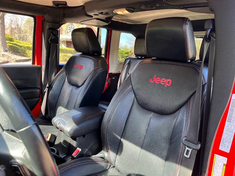 Used 2015 Jeep Wrangler Unlimited Sport w/ Quick Order Package 24S AWD/4WD image 9