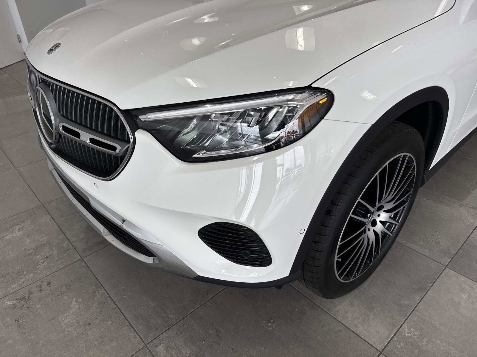 New 2026 Mercedes-Benz GLC 300 4MATIC image 9