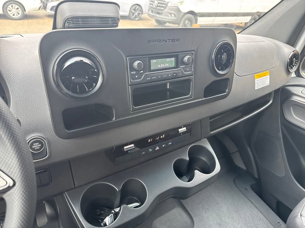 New 2025 Mercedes-Benz Sprinter 2500 image 17