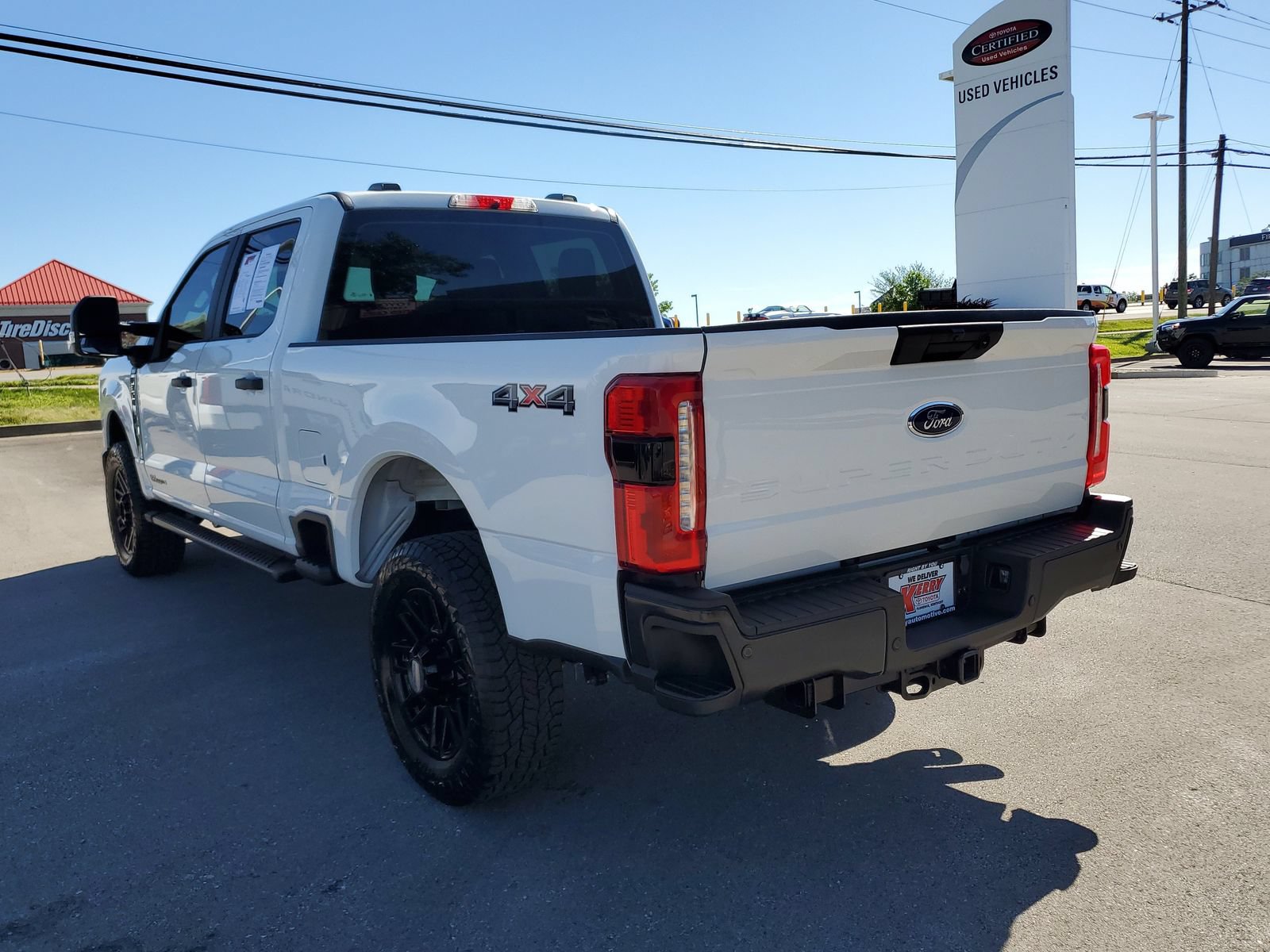 Used 2023 Ford F350 XL w/ 360-Degree Camera Package AWD/4WD image 3