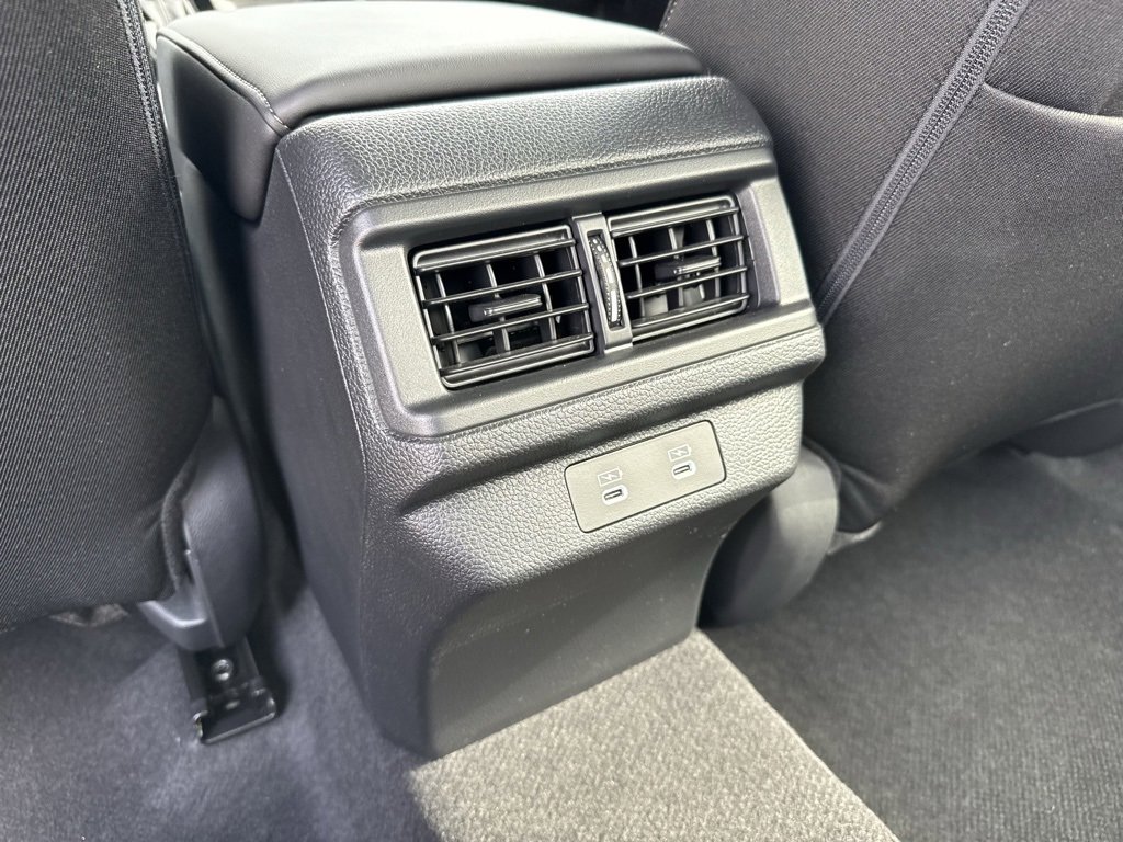 Used 2025 Honda Accord Sport image 32