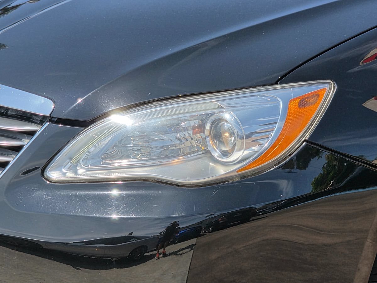 Used 2012 Chrysler 200 Limited FWD image 6