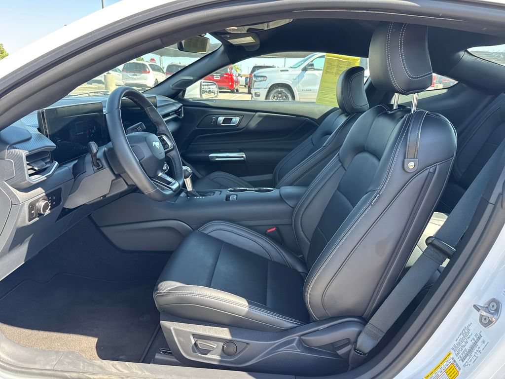 Used 2026 Ford Mustang Premium RWD image 22
