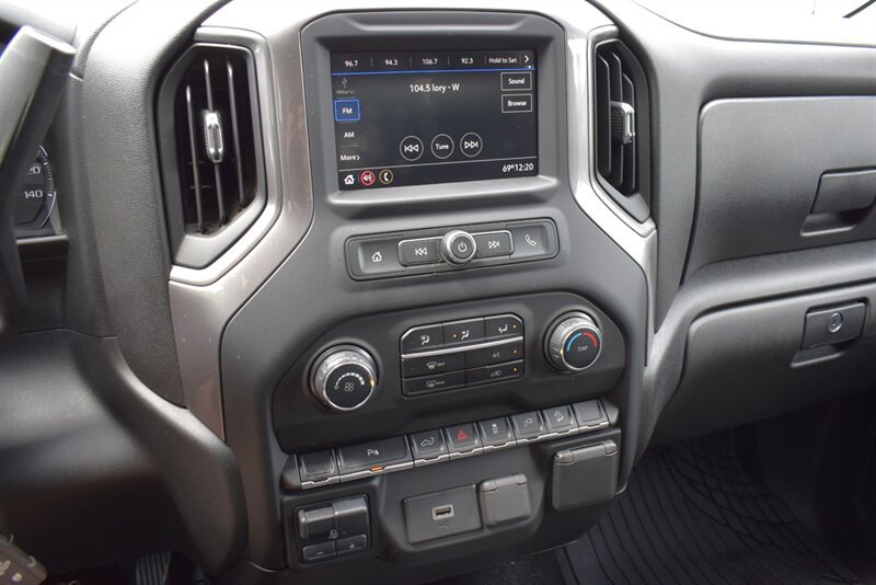 Used 2020 Chevrolet Silverado 1500 W/T w/ WT Value Package AWD/4WD image 19