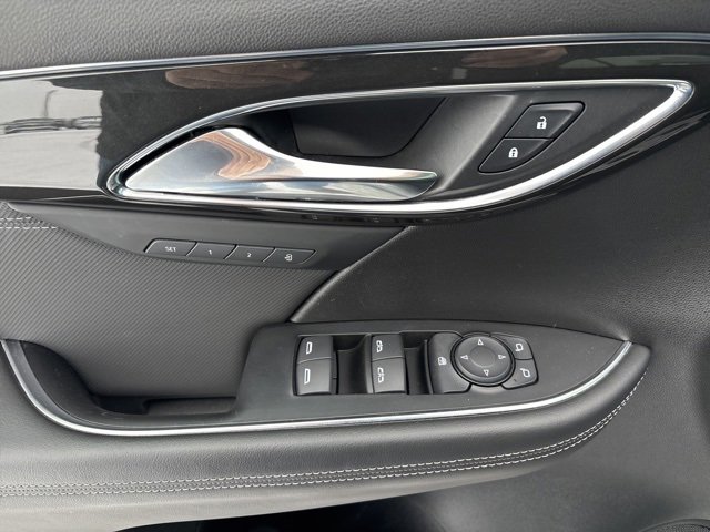 Used 2025 Buick Envision Preferred image 10