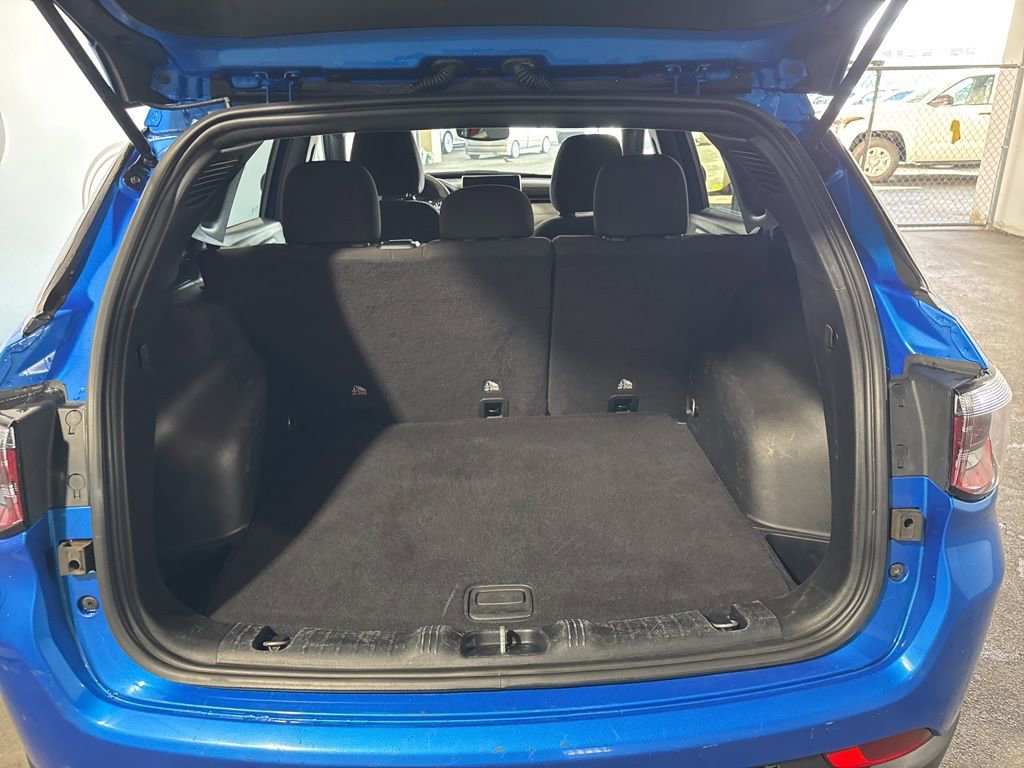 Used 2023 Jeep Compass Sport image 22