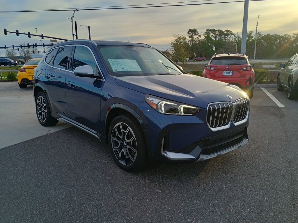 Used 2023 BMW X1 xDrive28i image 3