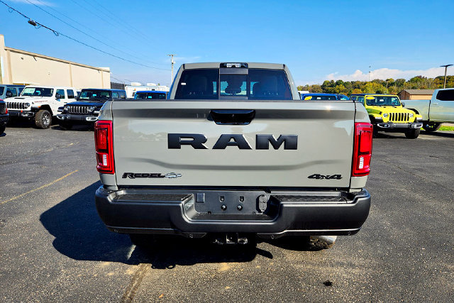 New 2027 RAM 2500 4x4 Crew Cab image 33
