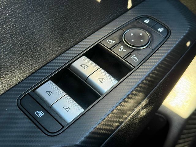 Used 2024 Mitsubishi Outlander SE image 12