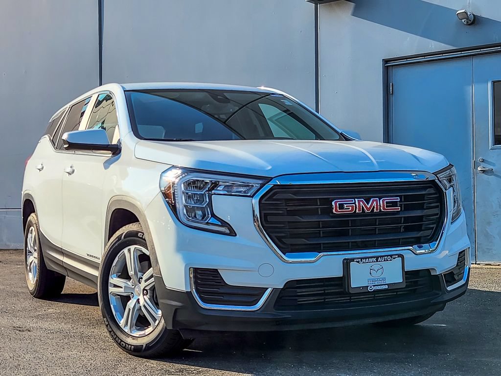 Used 2024 GMC Terrain SLE AWD/4WD image 1