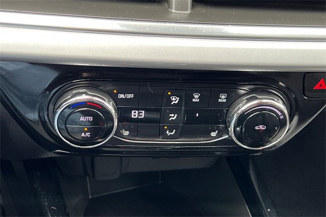 Used 2025 Chevrolet Trax LT w/ LT Convenience Package image 25