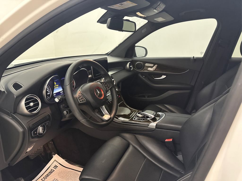 Used 2017 Mercedes-Benz GLC 300 image 9