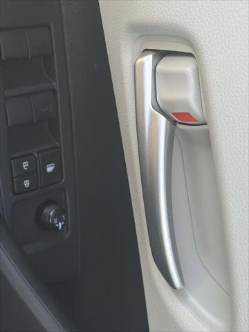 Certified 2020 Toyota Corolla LE w/ Carpet Mat Package (TMS) FWD image 23