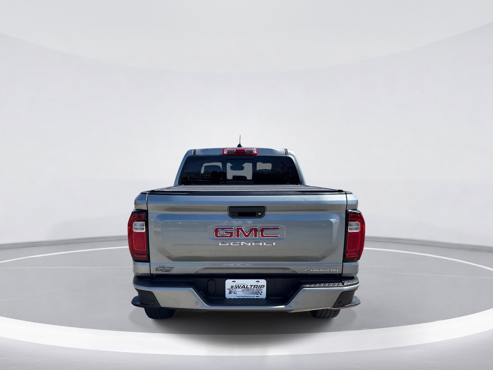 Certified 2024 GMC Canyon Denali image 7