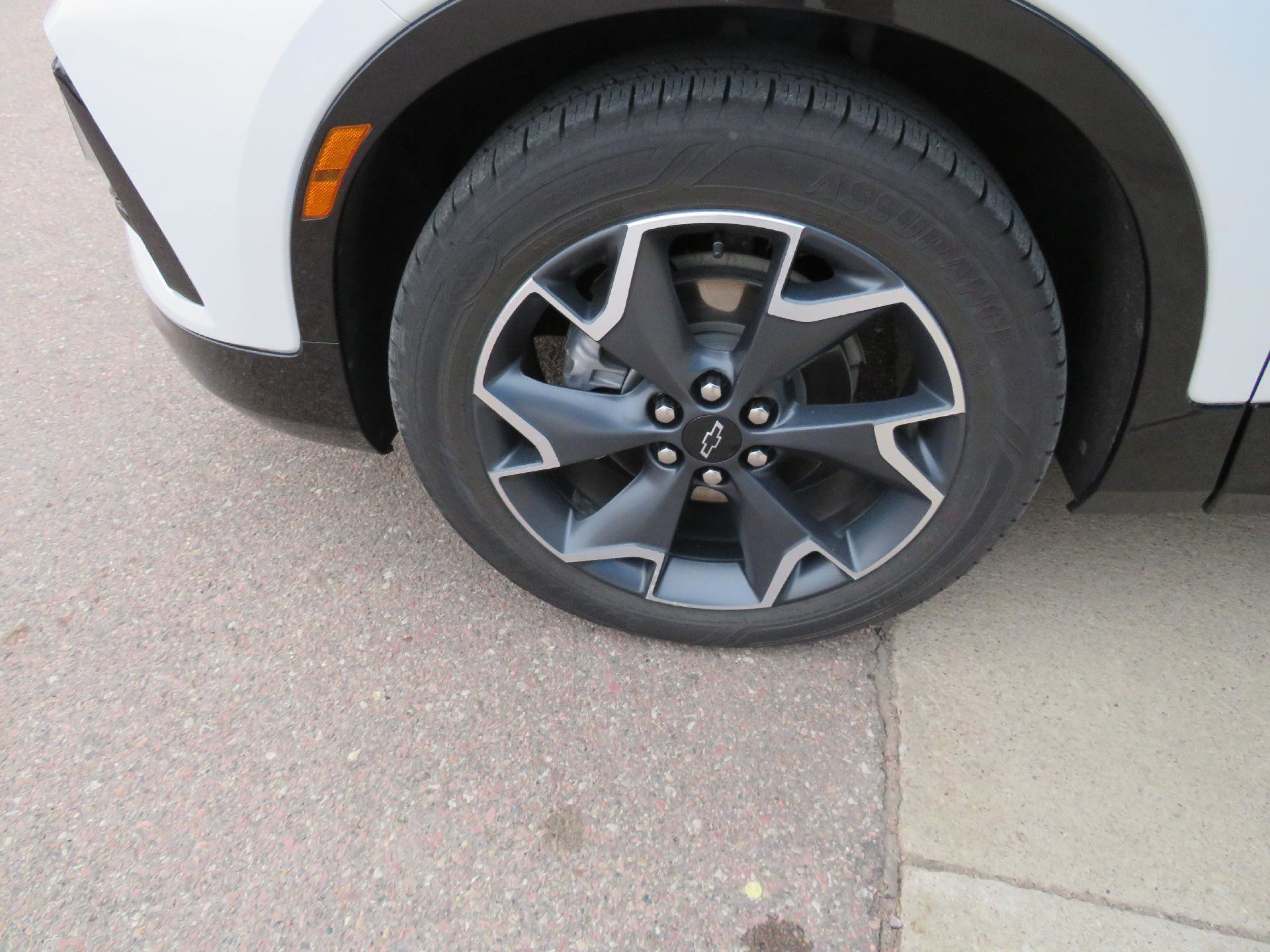 Used 2021 Chevrolet Blazer RS w/ Enhanced Convenience Package image 2