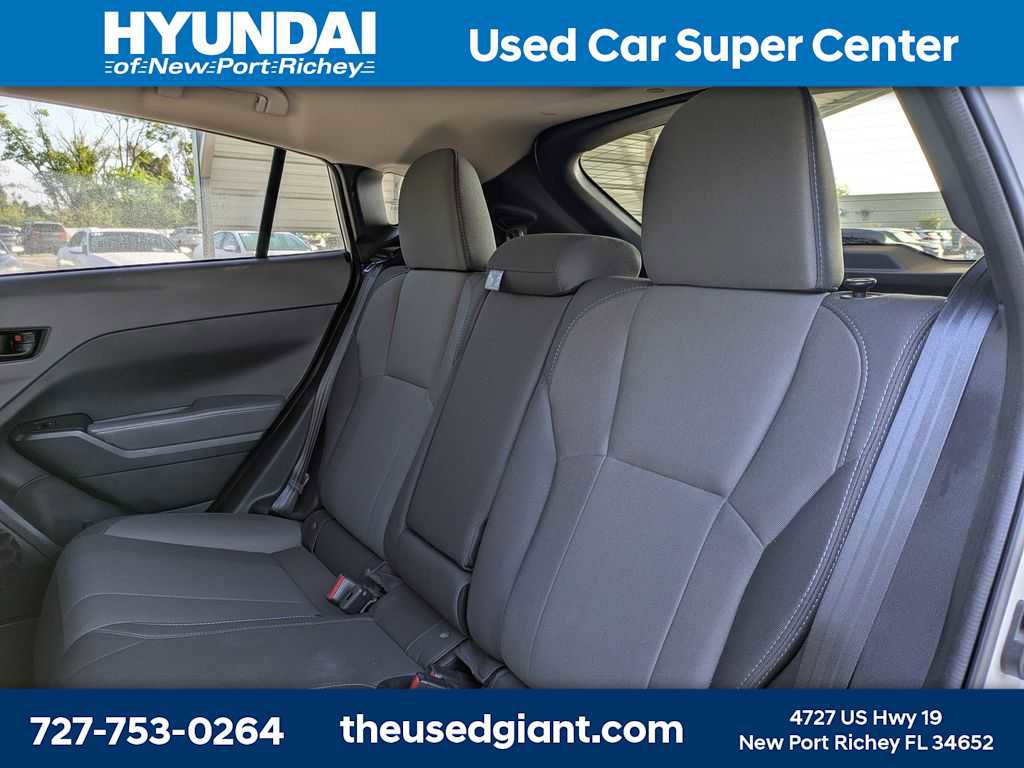 Used 2025 Subaru Crosstrek 2.0i Premium image 15