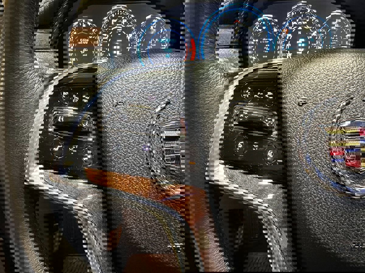 Used 2013 Cadillac XTS Premium image 32