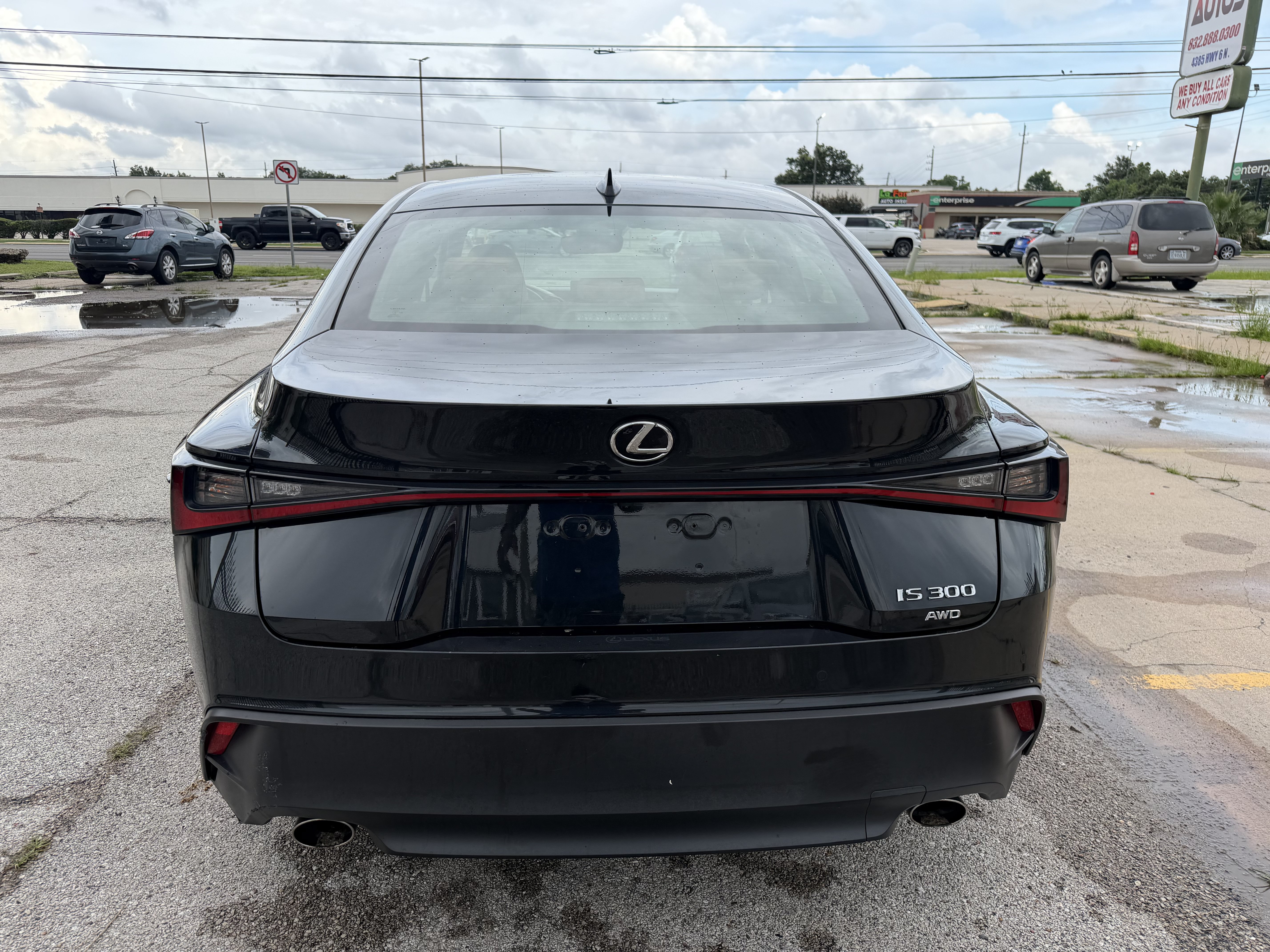 Used 2021 Lexus IS 300 AWD w/ Comfort Package image 8