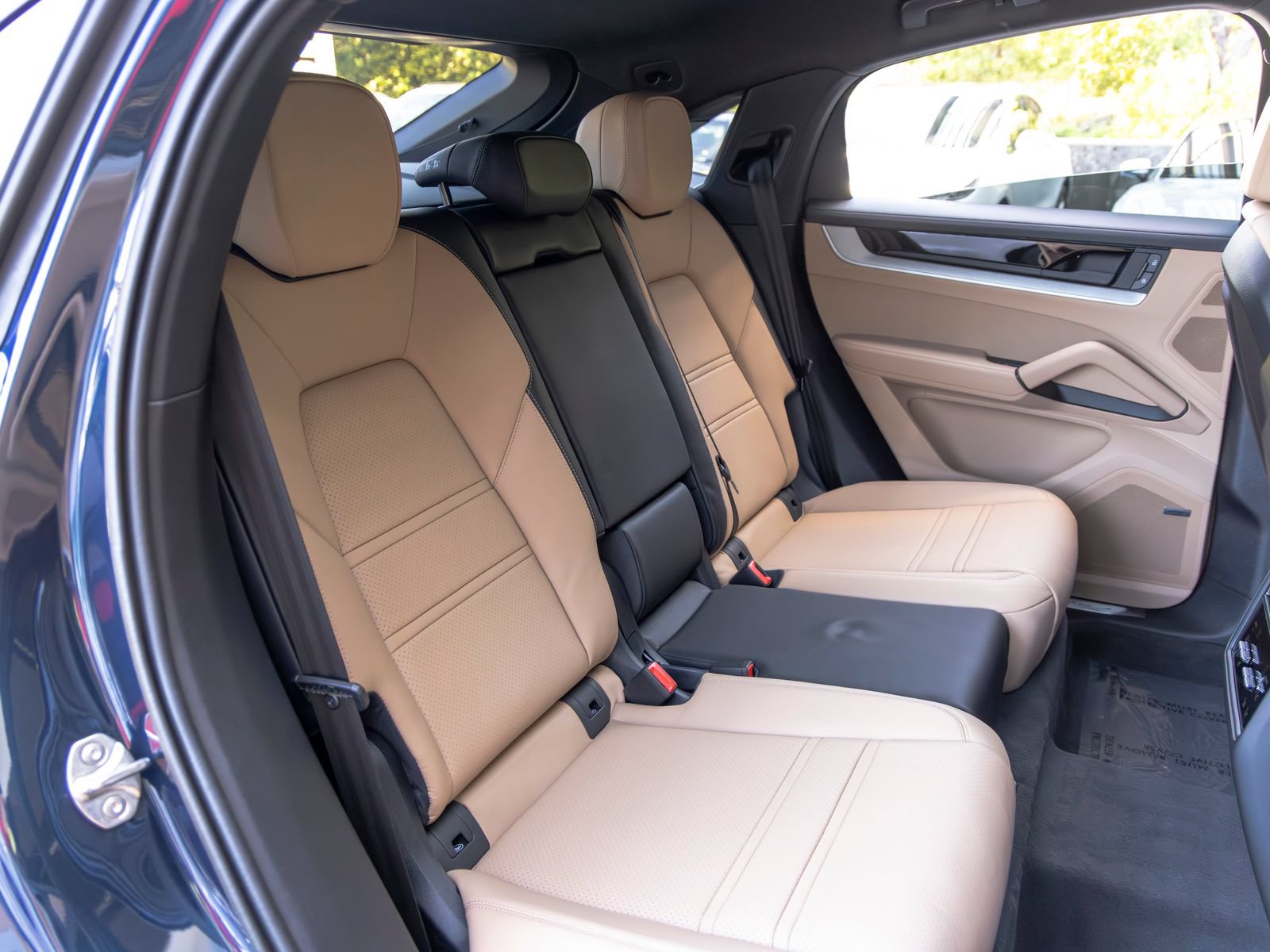 New 2026 Porsche Cayenne Coupe AWD/4WD image 54