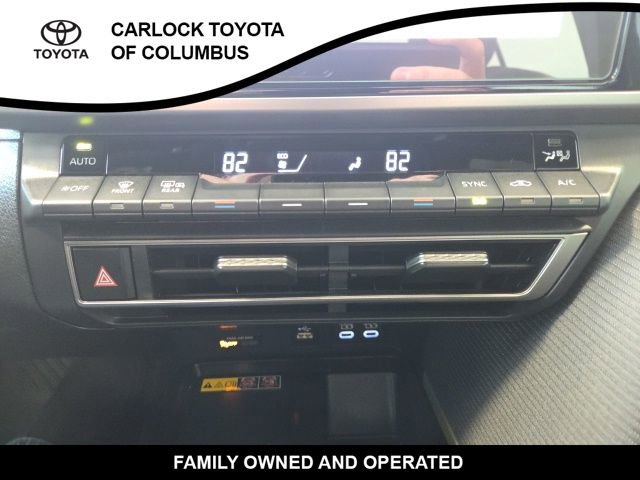 Used 2026 Toyota Camry Hybrid w/ Convenience Package FWD image 26