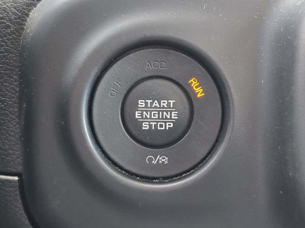 Used 2020 Jeep Gladiator Overland AWD/4WD image 22
