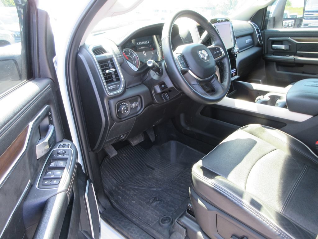 Used 2024 RAM 3500 Laramie w/ Protection Group AWD/4WD image 17