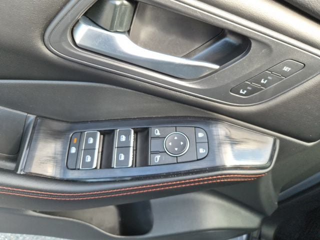 Used 2025 Nissan Rogue SV w/ Rock Creek Premium Package AWD/4WD image 19