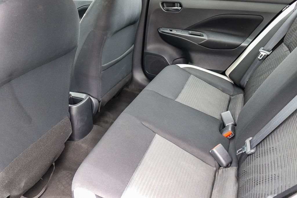 Used 2022 Nissan Versa SV FWD image 21
