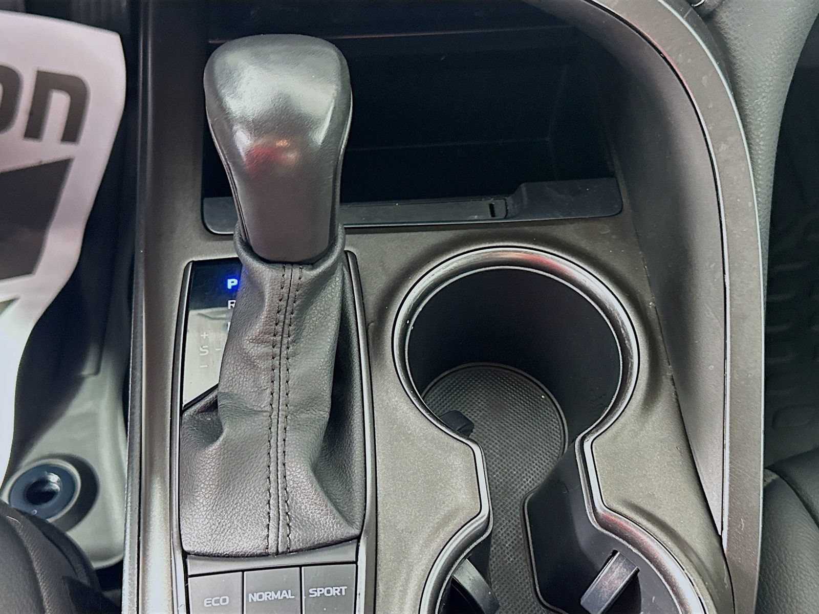 Used 2023 Toyota Camry SE FWD image 16