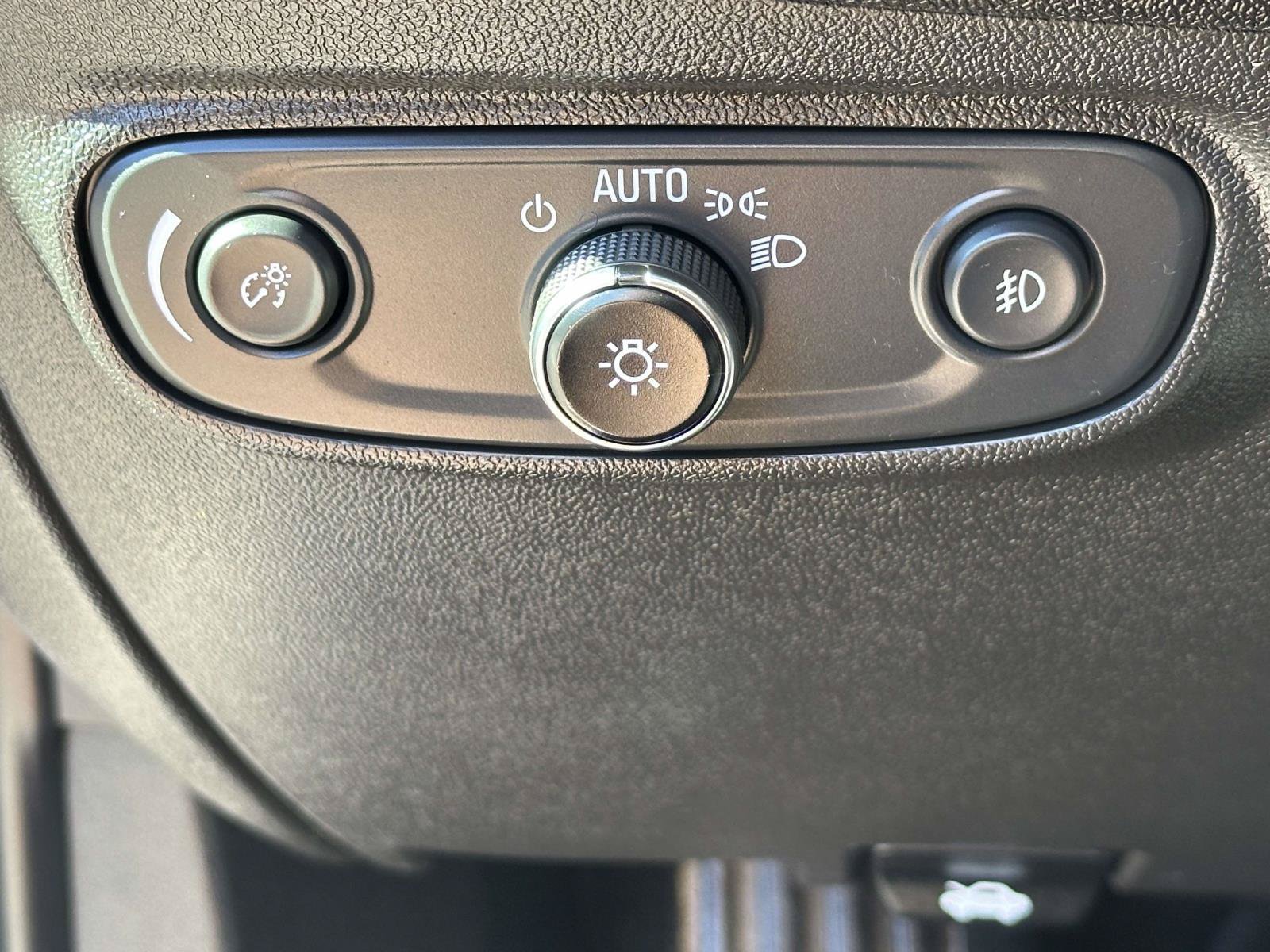 Used 2021 Chevrolet Equinox LT AWD/4WD image 15