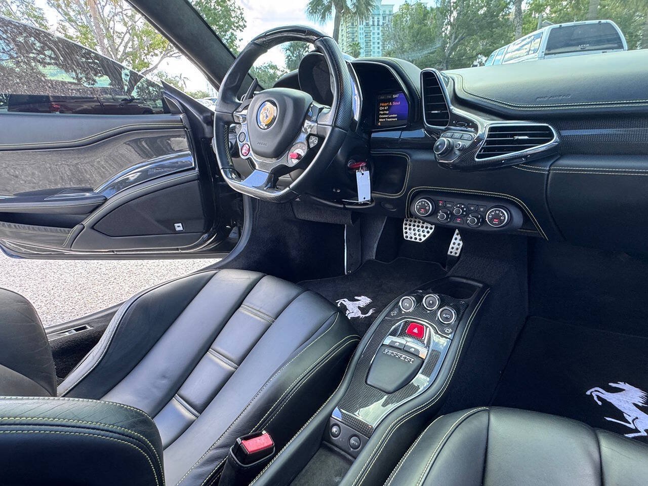 Used 2010 Ferrari 458 Italia Coupe RWD image 69