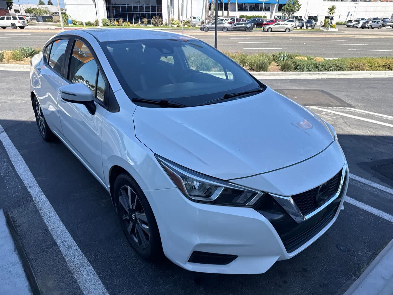 Used 2020 Nissan Versa SV FWD image 8