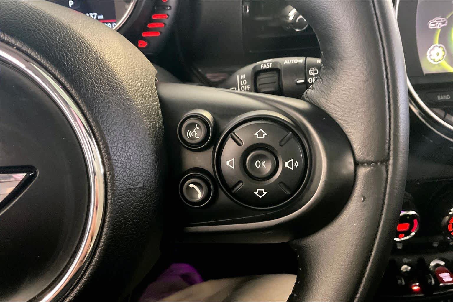 Used 2016 MINI Cooper Clubman FWD image 23