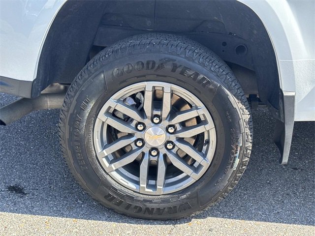 Used 2023 Chevrolet Colorado LT w/ LT Convenience Package image 5