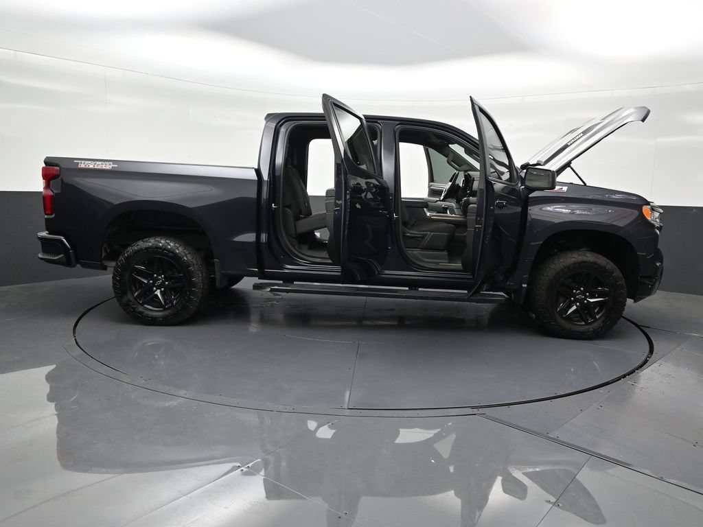 Used 2024 Chevrolet Silverado 1500 LT Trail Boss AWD/4WD image 31
