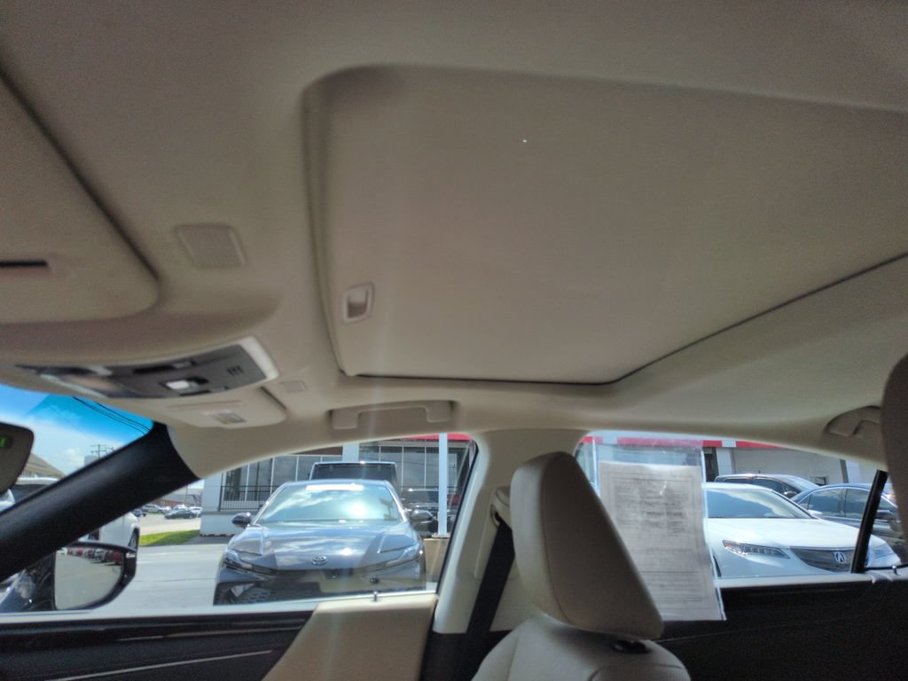 Used 2019 Lexus ES 350 w/ Premium Package FWD image 21